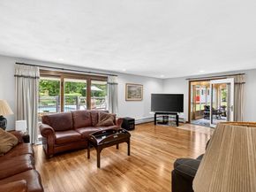 15 Jefferson Rd, Westford MA 01886