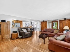 15 Jefferson Rd, Westford MA 01886