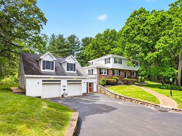 15 Jefferson Rd, Westford MA 01886