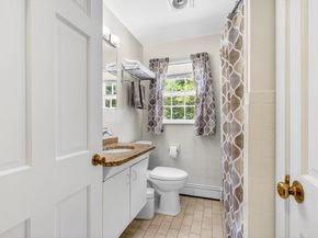 15 Jefferson Rd, Westford MA 01886