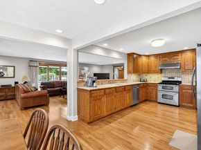 15 Jefferson Rd, Westford MA 01886