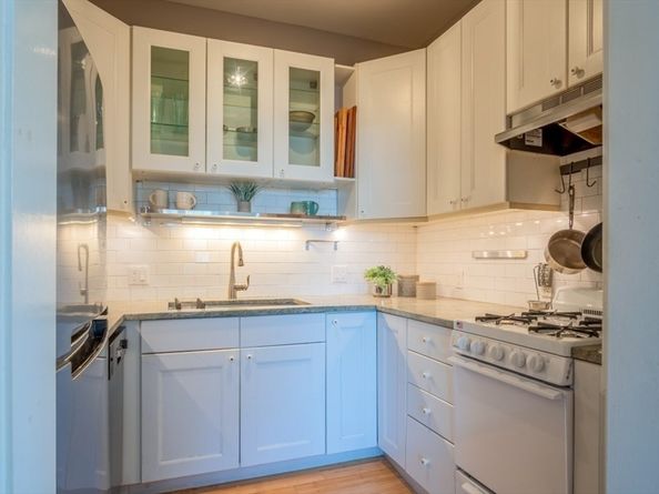 10 Dalton Ave 7, Gloucester MA 01930