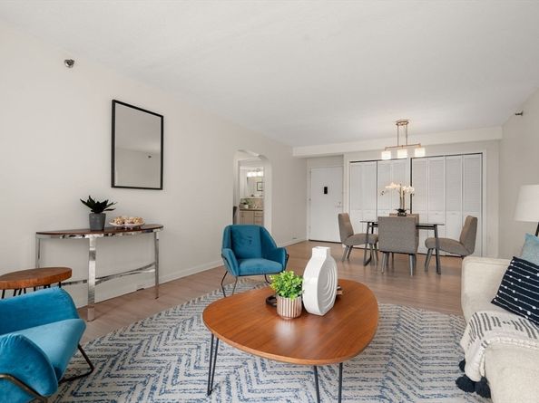1731 Beacon Street 119, Brookline MA 02445