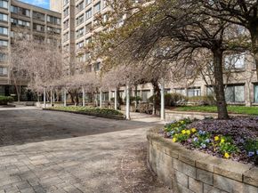 1731 Beacon Street 119, Brookline MA 02445