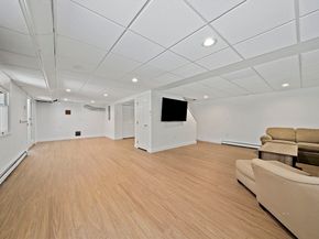 89 Sunset Way, Pembroke MA 02359