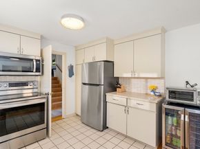 71 Delmar Ave, Framingham MA 01701