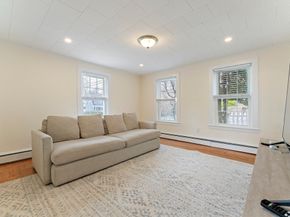 86 Rice St, Marlborough MA 01752