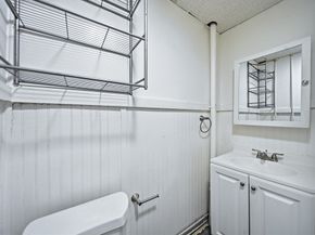 119 Woodland St, Fitchburg MA 01420