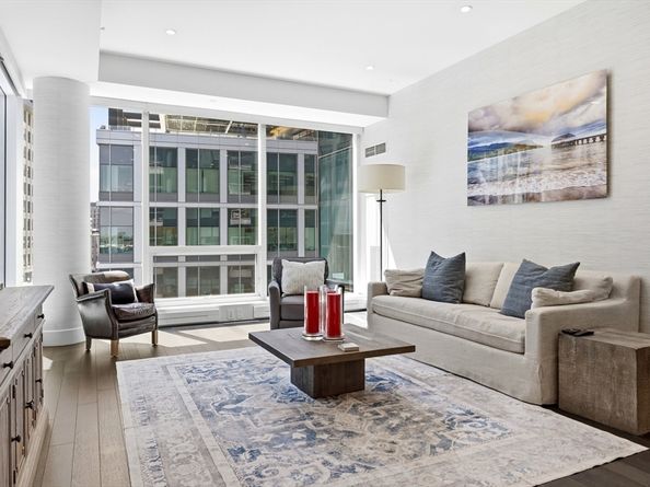 22 Liberty 6G, Boston MA 02210