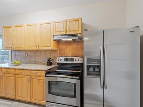 19 Putnam St, Newton MA 02465