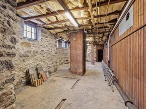 19 Putnam St, Newton MA 02465