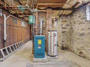 19 Putnam St, Newton MA 02465