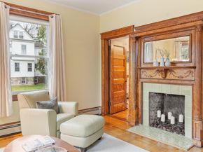 19 Putnam St, Newton MA 02465