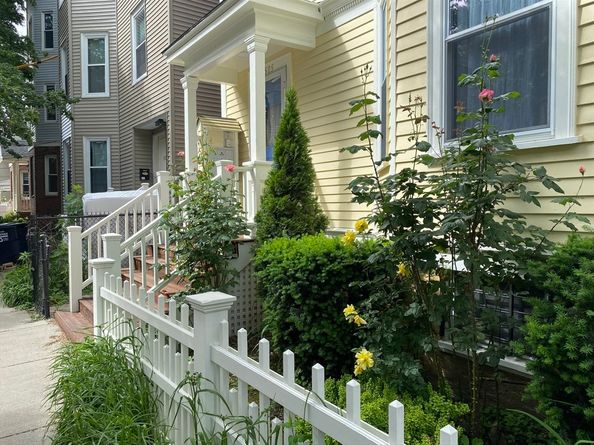 505 Green St, Cambridge MA 02139