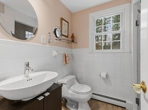 14 Fox Hill Rd, Framingham MA 01701