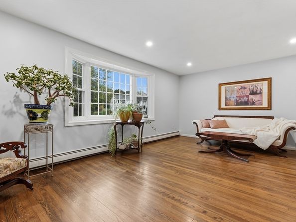 14 Fox Hill Rd, Framingham MA 01701