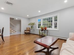 14 Fox Hill Rd, Framingham MA 01701