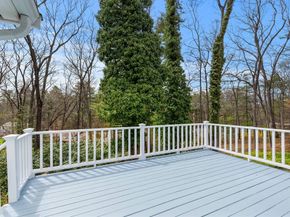 26 Canterbury Hill Rd, Topsfield MA 01983