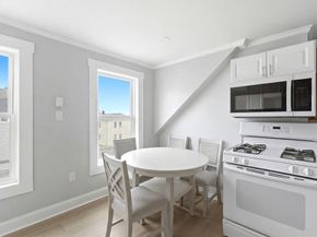 81 Ward St, Worcester MA 01610