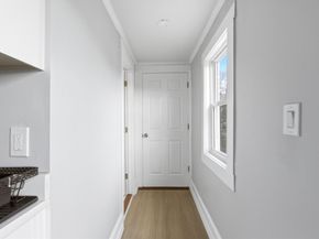 81 Ward St, Worcester MA 01610