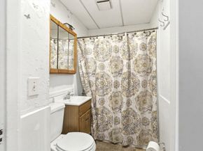 81 Ward St, Worcester MA 01610