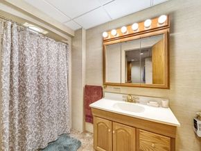 131 Fair Oaks Park, Needham MA 02492