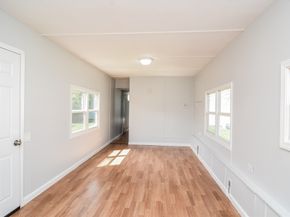 181 Boston Post Road E 49, Marlborough MA 01752