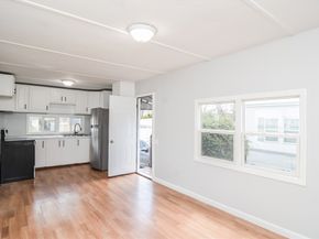 181 Boston Post Road E 49, Marlborough MA 01752