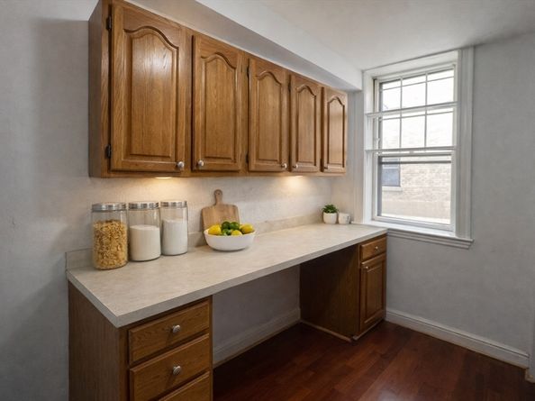 2001 Commonwealth Ave 4, Boston MA 02135