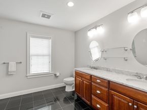 94 North St, Medfield MA 02052