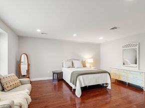 94 North St, Medfield MA 02052