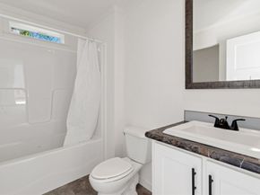 98 Newbury 2B, Danvers MA 01923