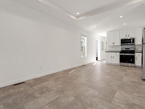 98 Newbury 2B, Danvers MA 01923