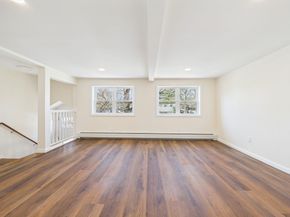 5 Pilgrim Ave, Wareham MA 02571
