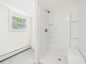 5 Pilgrim Ave, Wareham MA 02571