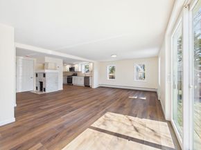 5 Pilgrim Ave, Wareham MA 02571