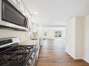 5 Pilgrim Ave, Wareham MA 02571