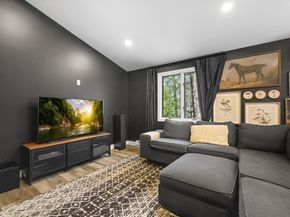 503 Hilltop Rd, Lancaster MA 01523