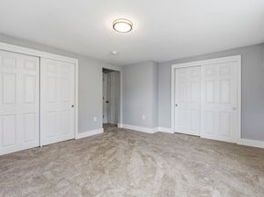 8 Hammatt St 1, Ipswich MA 01938