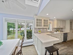 20 Francis Rd, Sharon MA 02067