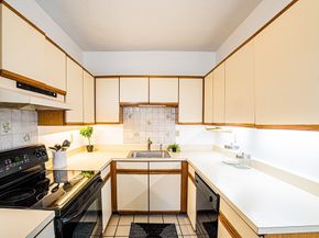 86 Walnut St 3, Boston MA 02122
