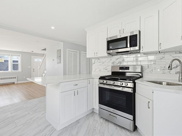 185 Suffolk Ave, Revere MA 02151