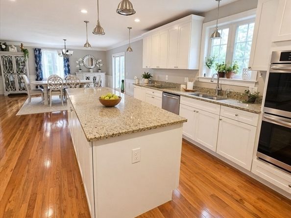 278 Putnam Hill Rd, Sutton MA 01590