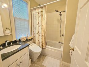 17 Morningside Lane, Lincoln MA 01773