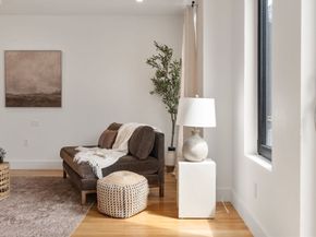 6 Gen Devine Wy 1, Boston MA 02127