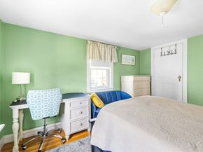 98 Cherry St, Newton MA 02465