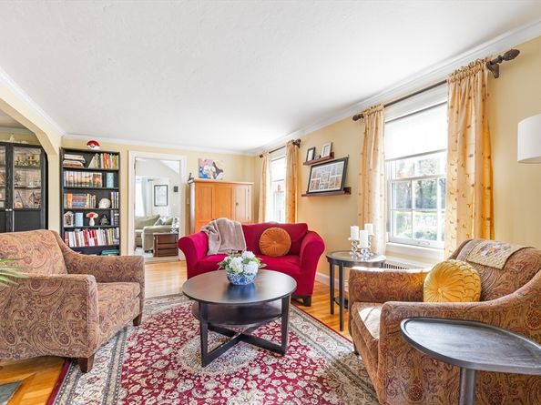 98 Cherry St, Newton MA 02465