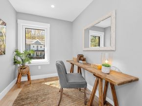 442 Lowell Ave 442, Newton MA 02460