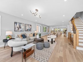442 Lowell Ave 442, Newton MA 02460
