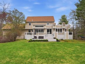 109 Gould Rd, Andover MA 01810